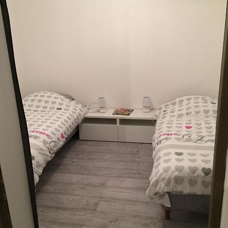 Luxury Dijon Apartment ภายนอก รูปภาพ